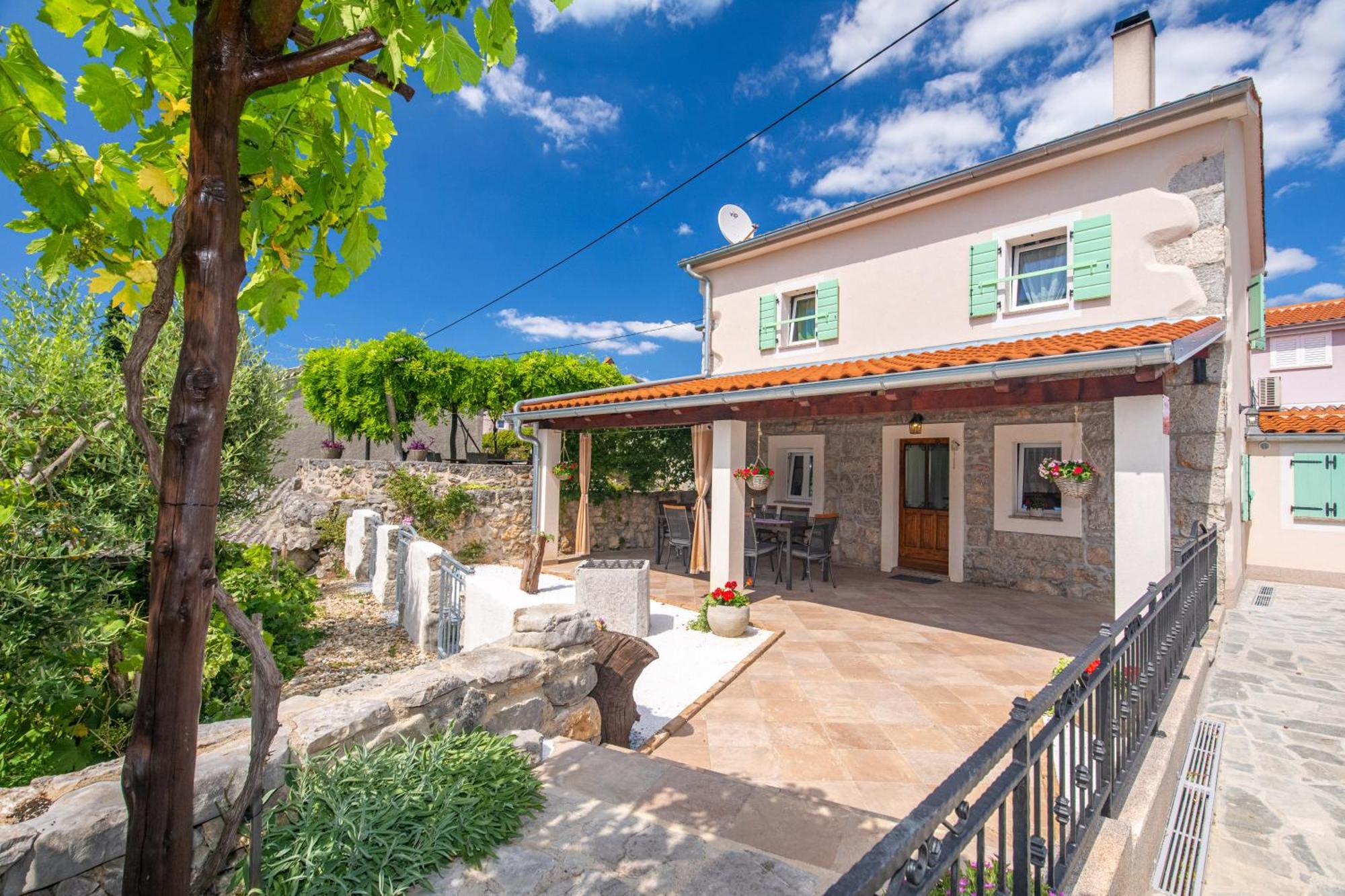 Holiday House Anabella Krk Town Buitenkant foto